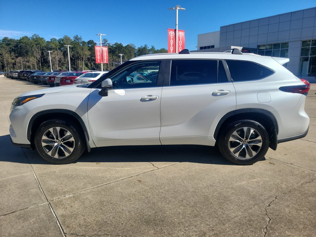 Certified Used 2026 Beige Toyota XLE image 2
