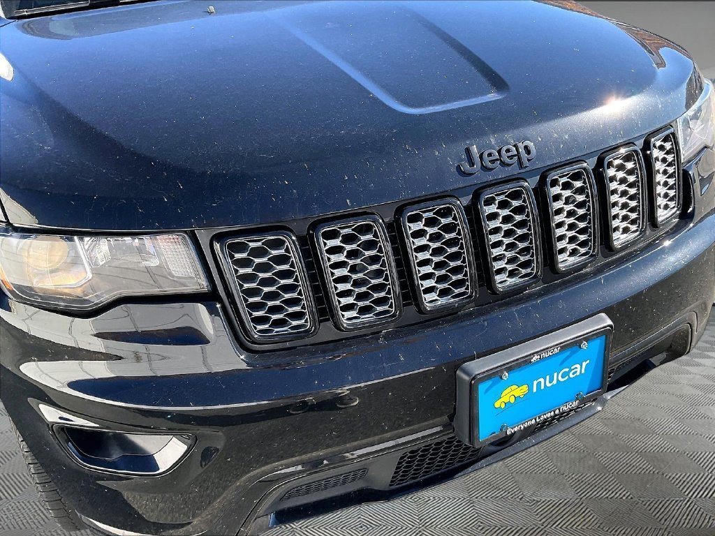 Used 2020 Diamond Black Crystal Pearlcoat Jeep Altitude image 5