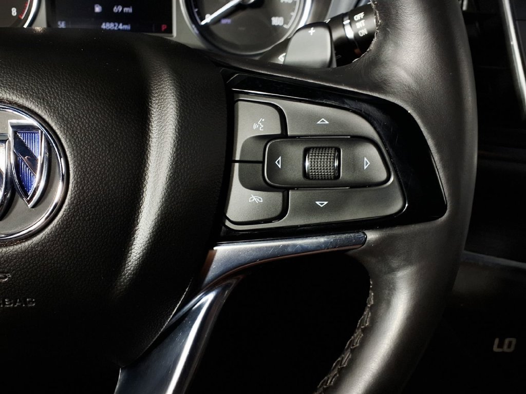 Used 2024 Ebony Twilight Metallic Buick Essence image 19