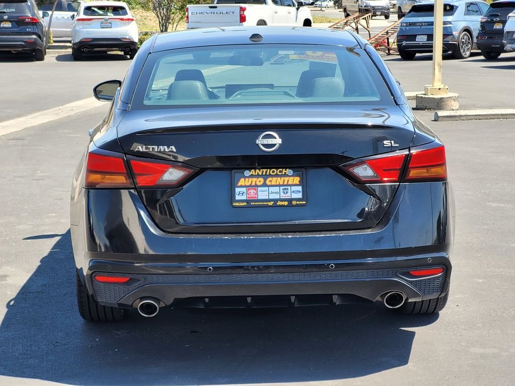 Used 2023 Black Nissan 2.5 SL image 5