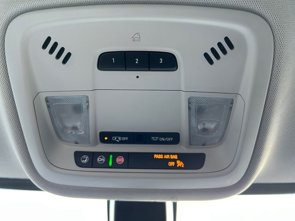 Used 2020 Silver Chevrolet LT image 29