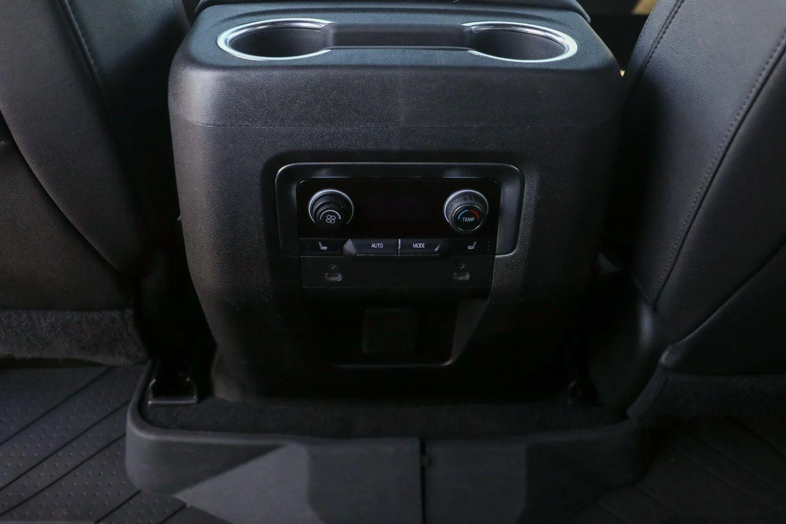 Used 2021 Shadow Gray Metallic Chevrolet Z71 image 25