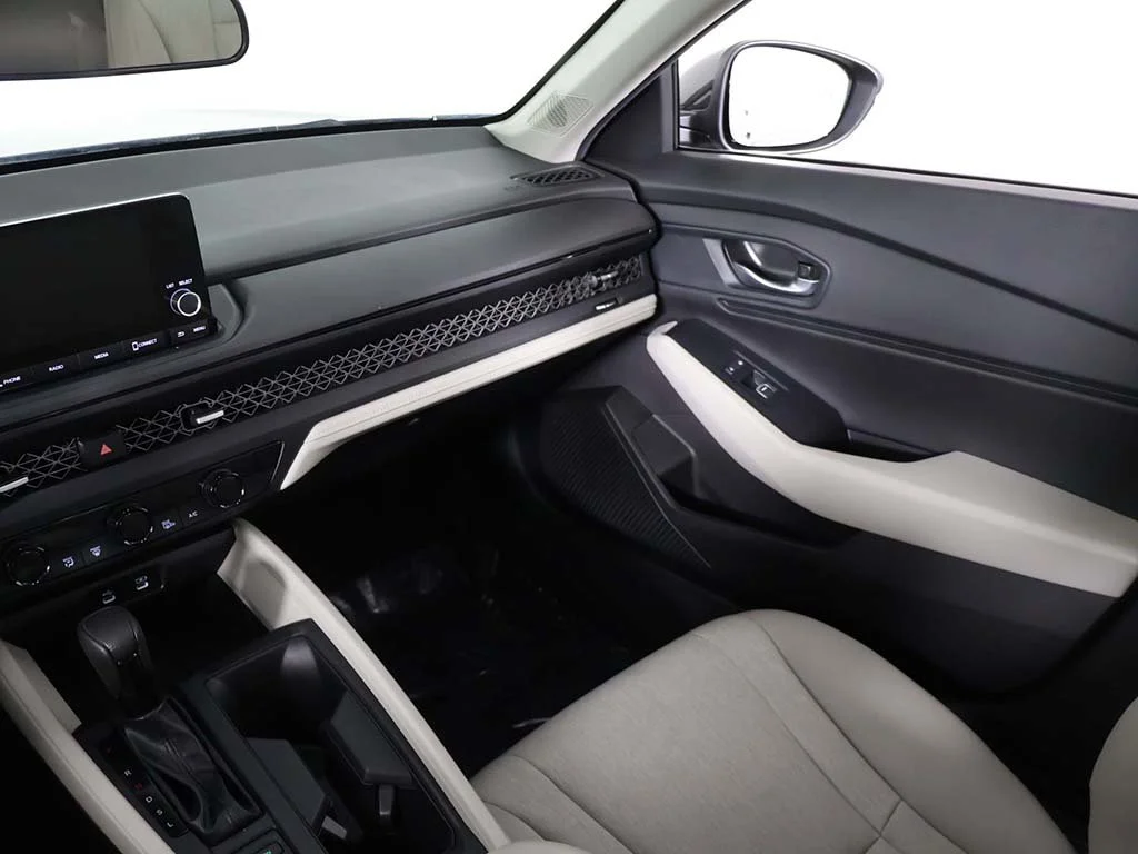 2024 Honda Accord EX - Photo 36