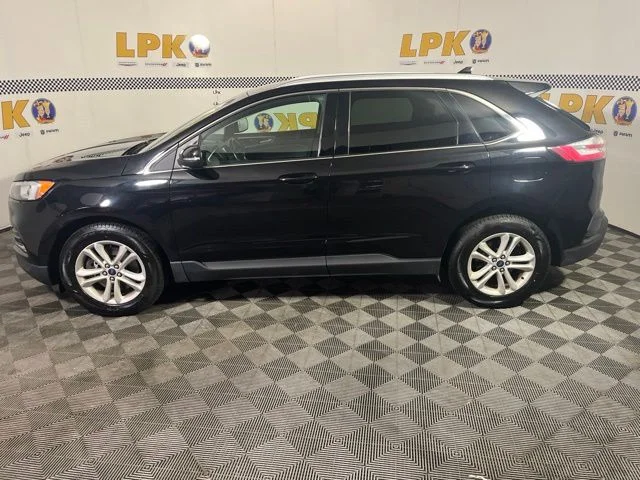 Used 2019 Black Metallic Ford SEL image 6