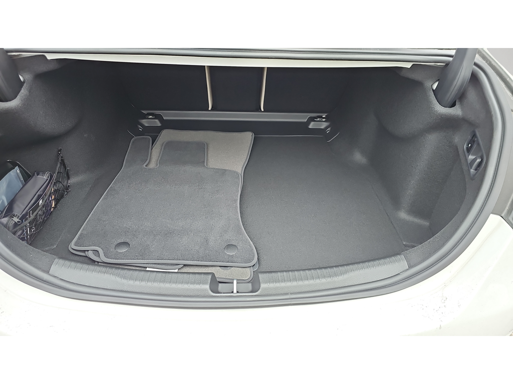 Used 2026 White Mercedes-Benz C 300 image 20