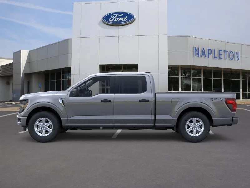 New 2026 Carbonized Gray Metallic Ford XLT image 39