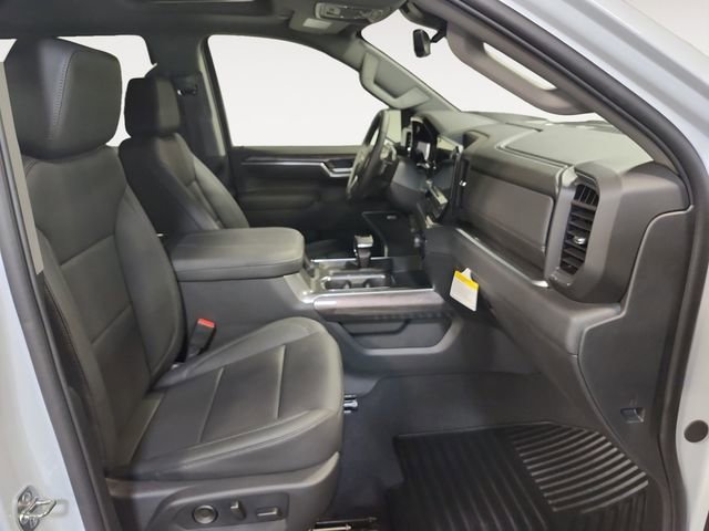 2026 Chevrolet Silverado 1500 LTZ - Photo 15