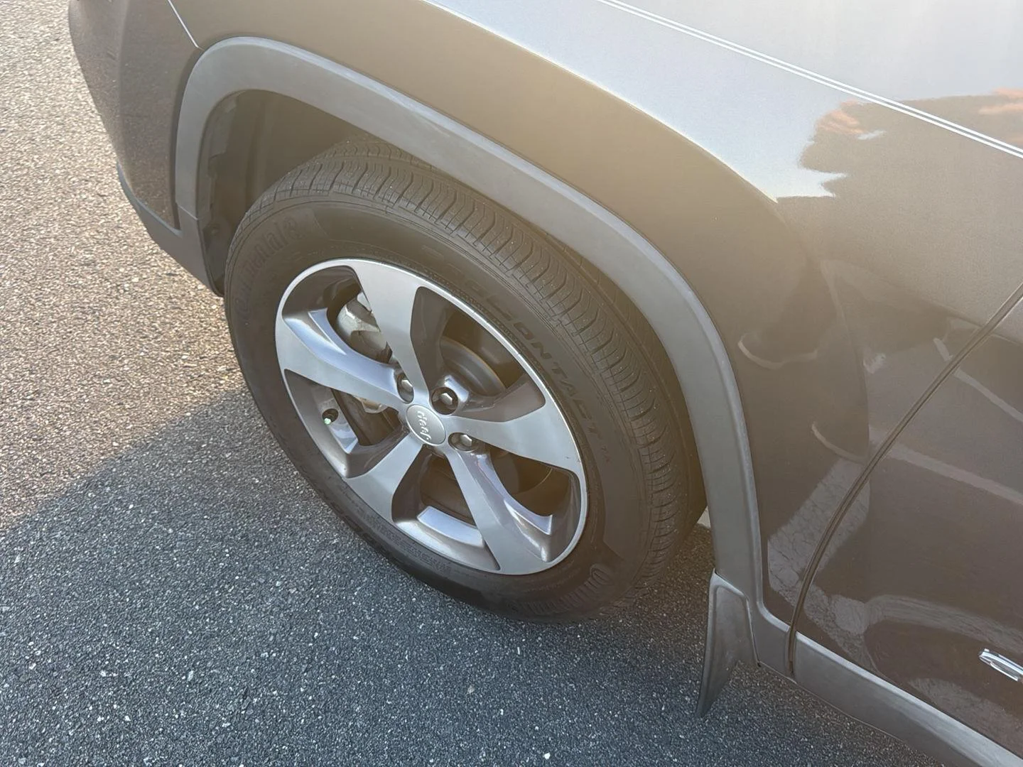 Used 2019 Granite Crystal Metallic Clearcoat Jeep Limited image 15