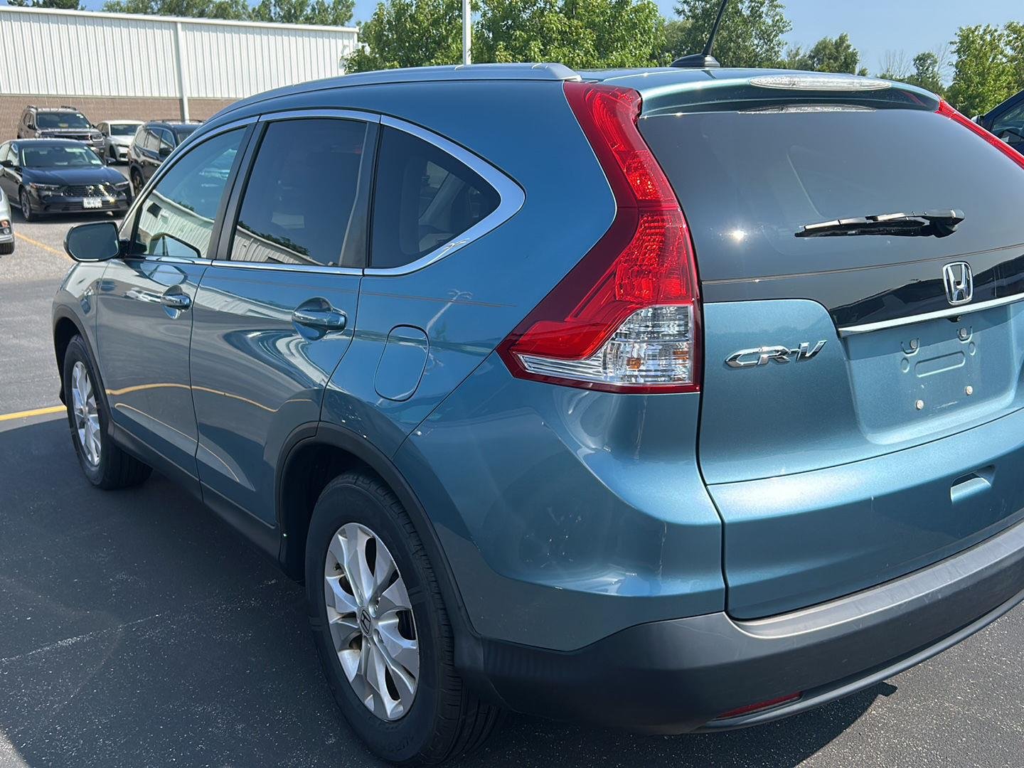 Used 2014 Twilight Blue Metallic Honda EX-L image 22