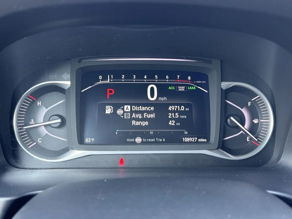 Used 2022 Silver Honda EX-L image 25