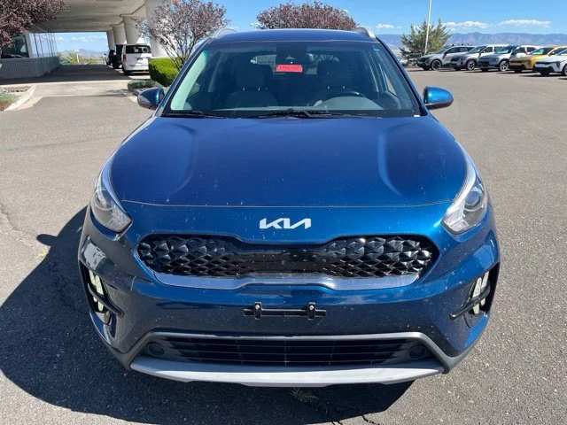 Used 2022 Deep Cerulean Kia LXS image 3
