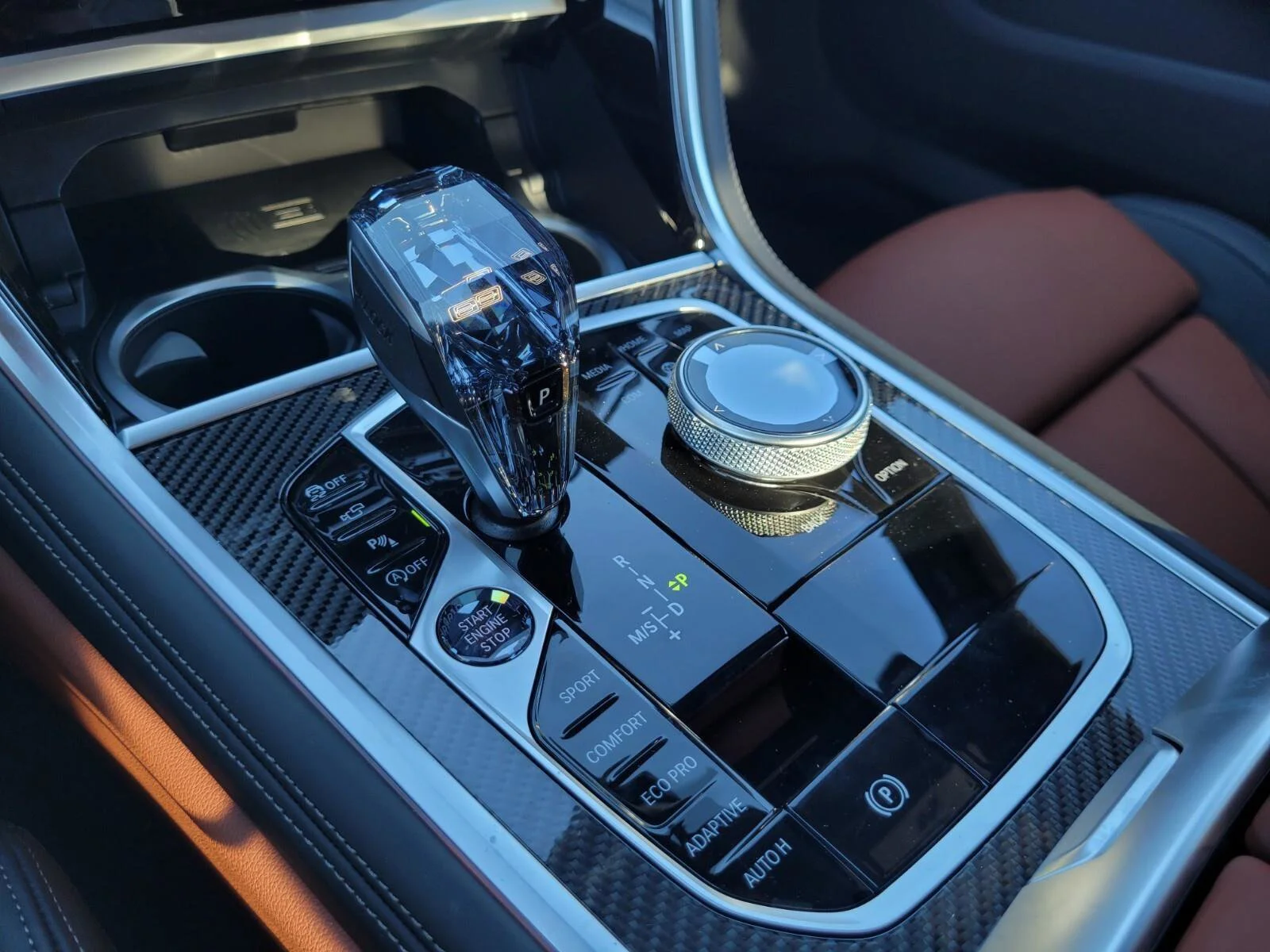 2026 BMW 8 Series M850i - Photo 15