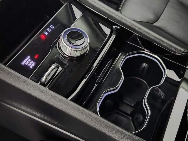 Used 2023 White Jeep Limited image 32