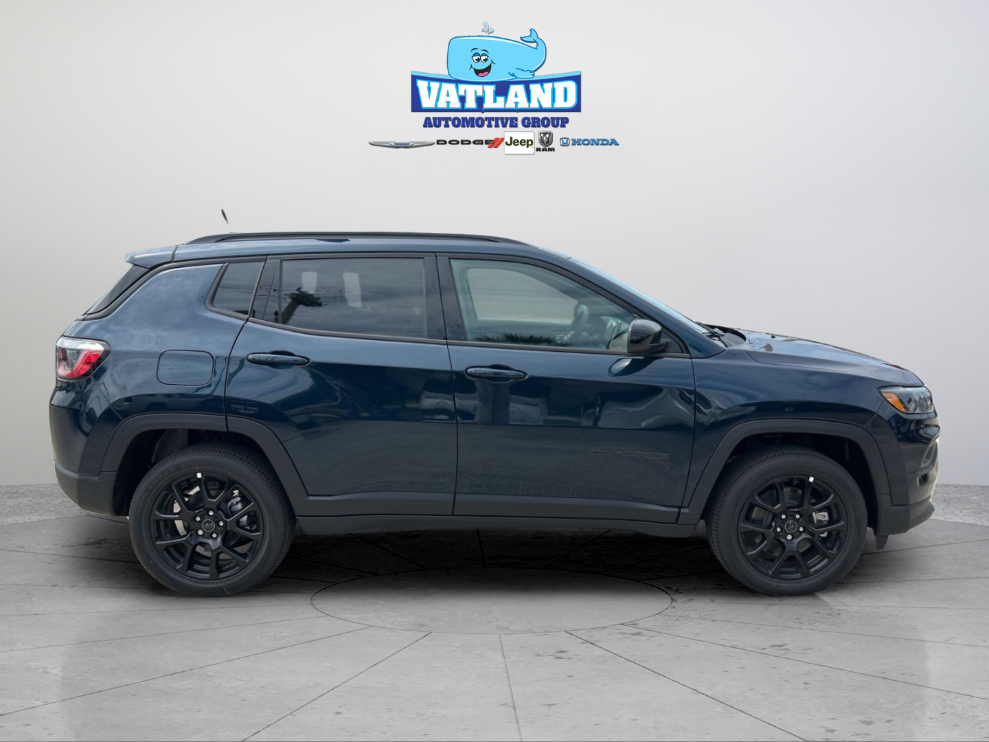 New 2026 Fathom Blue Pearl Coat Jeep Latitude image 8