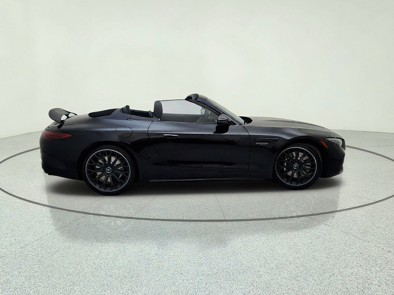 New 2027 Obsidian Black Metallic Mercedes-Benz AMG® SL 63 Roadster image 38