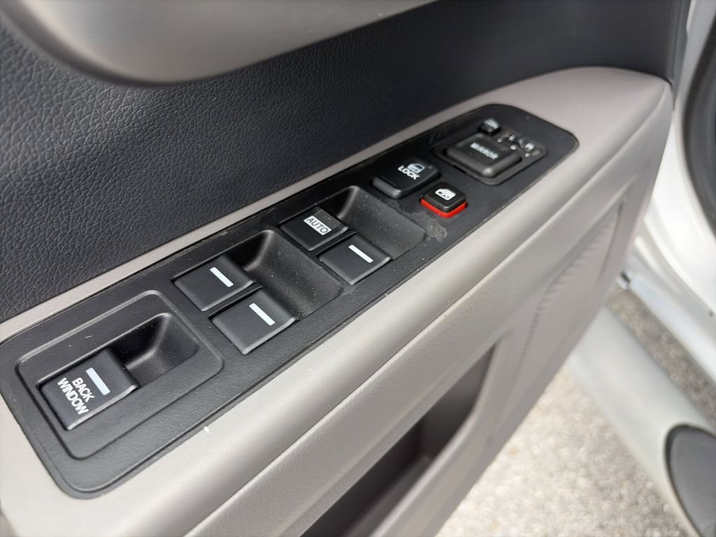 Used 2012 Silver Honda RTL image 19
