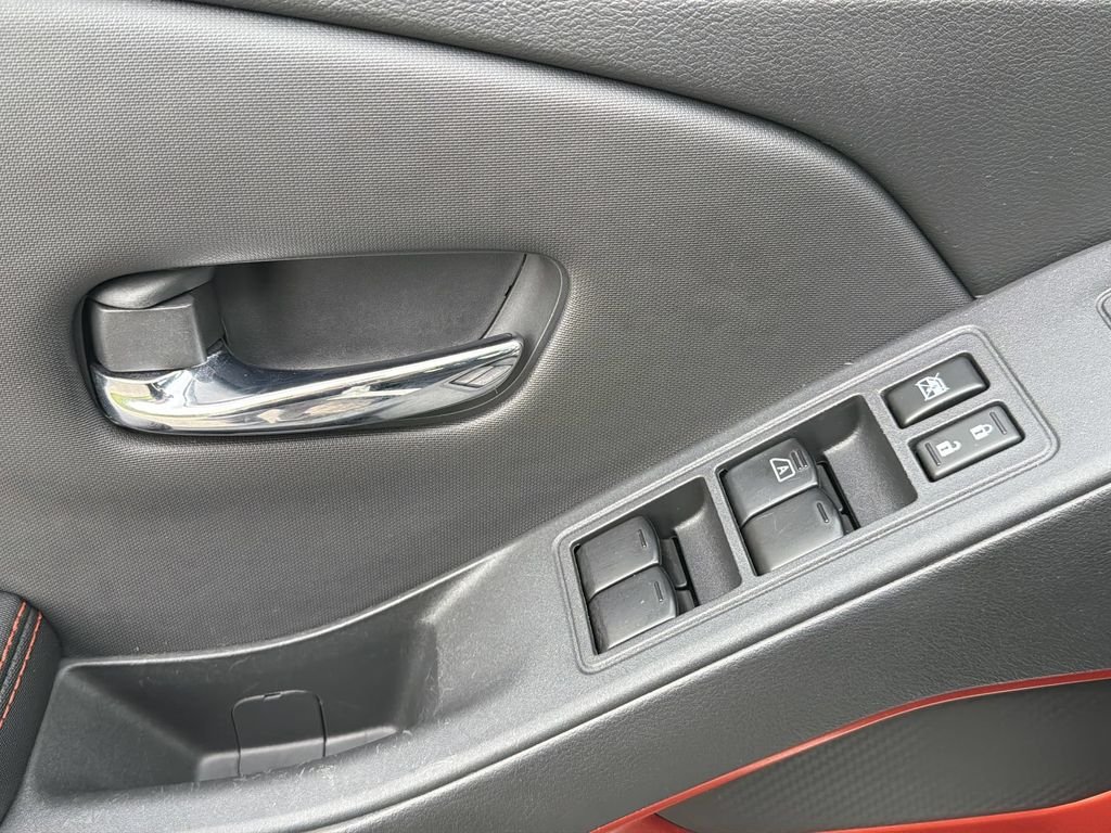 Certified Used 2022 White Nissan PRO-X image 15