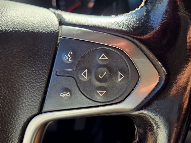 Used 2020 Silver Chevrolet LT image 27