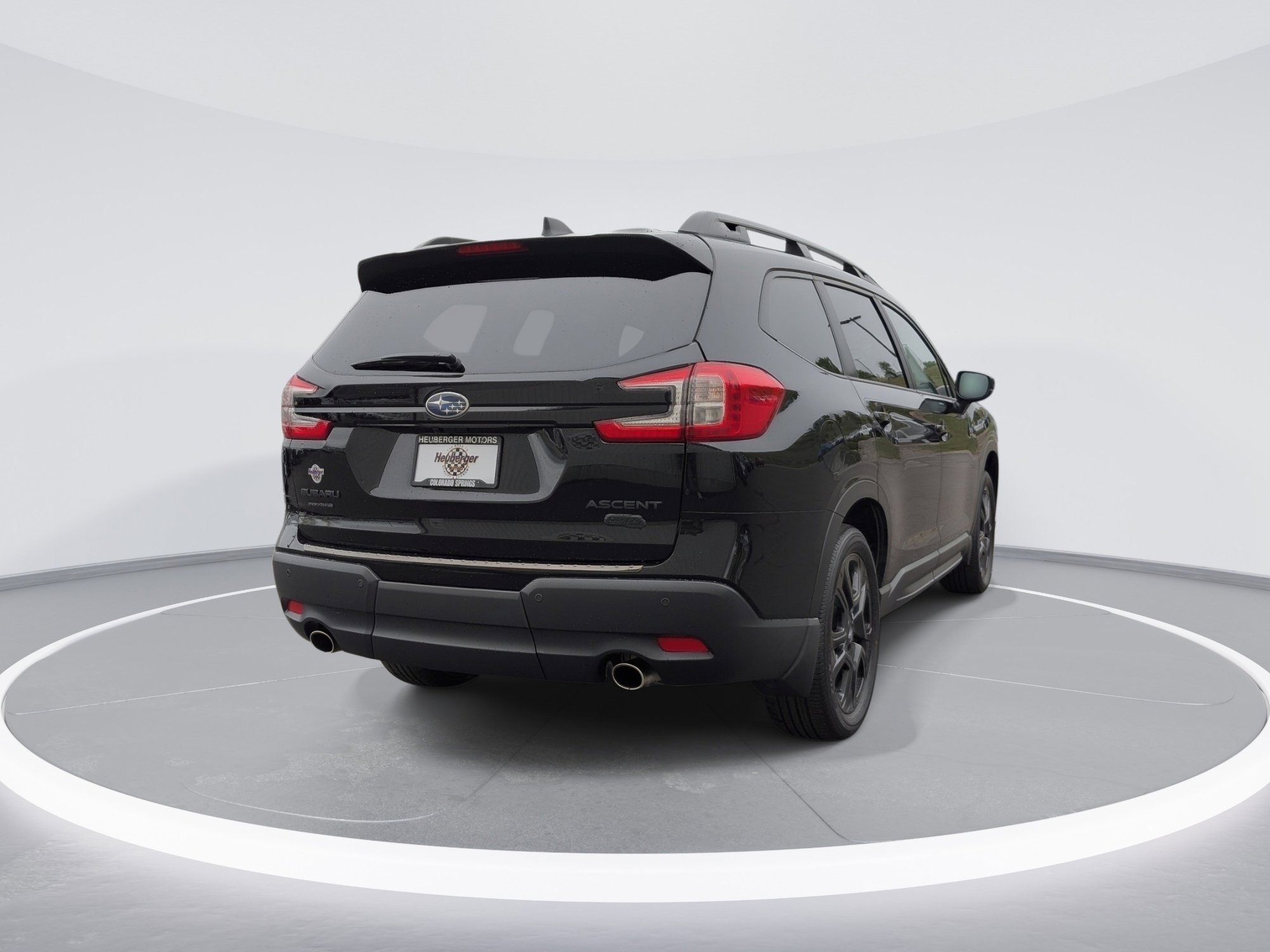Used 2025 Crystal Black Silica Subaru Onyx Edition Touring image 7