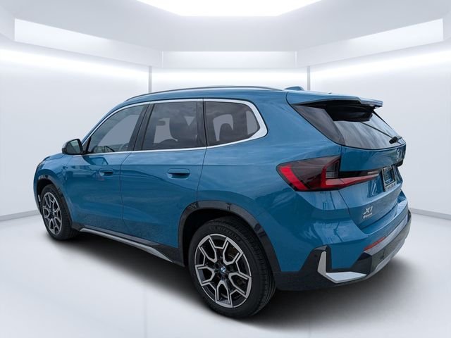 Used 2023 Blue BMW xDrive28i image 5