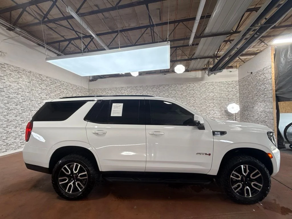 Used 2023 White GMC AT4 image 8
