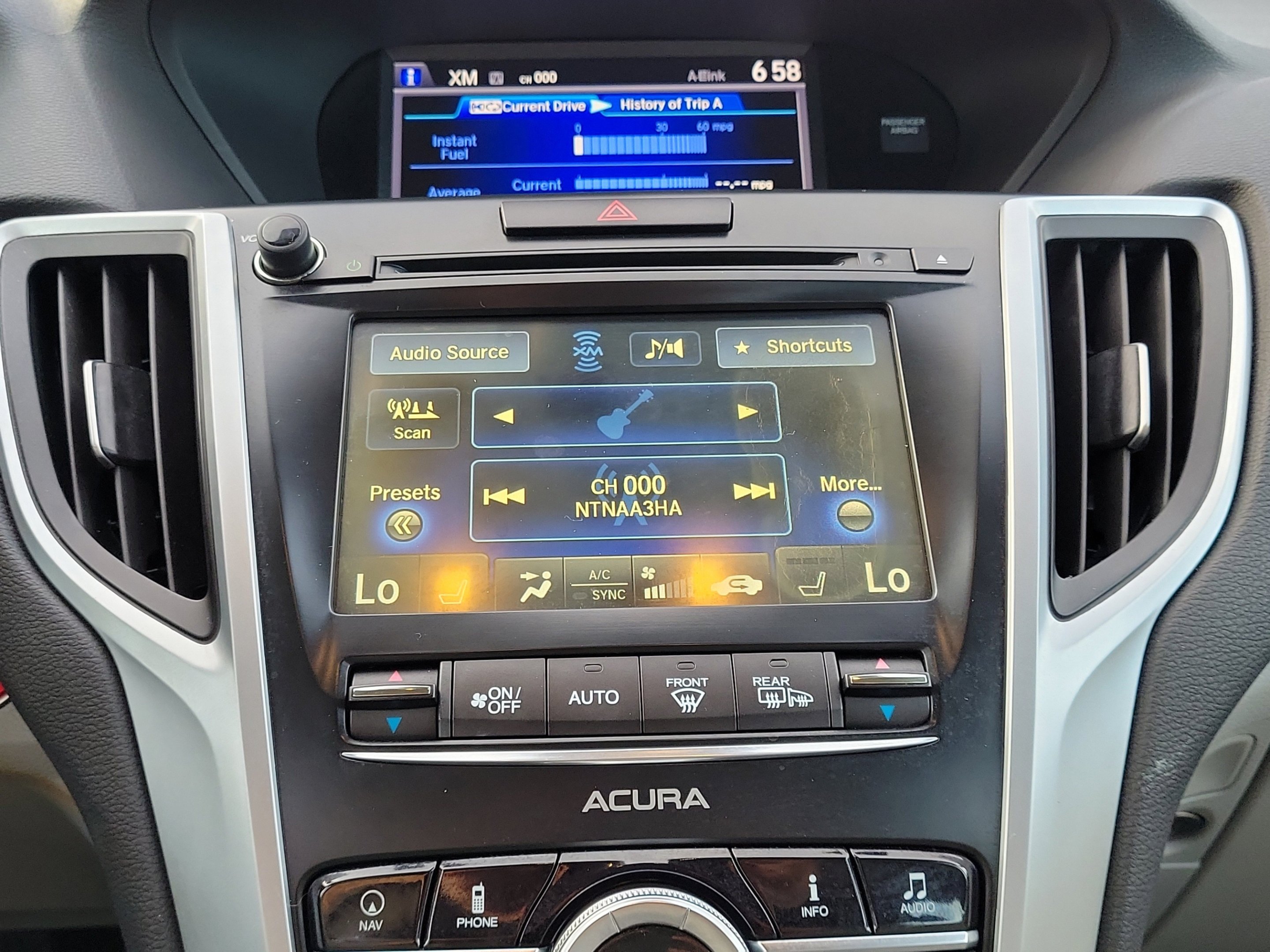 Used 2016 Bellanova White Pearl Acura Tech image 17
