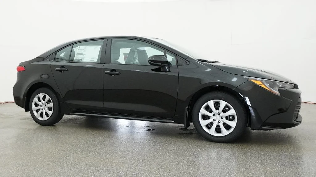 New 2026 Midnight Black Metallic Toyota LE image 11