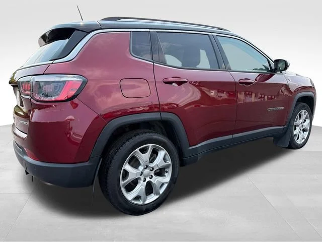 Used 2022 Red Jeep Limited image 7