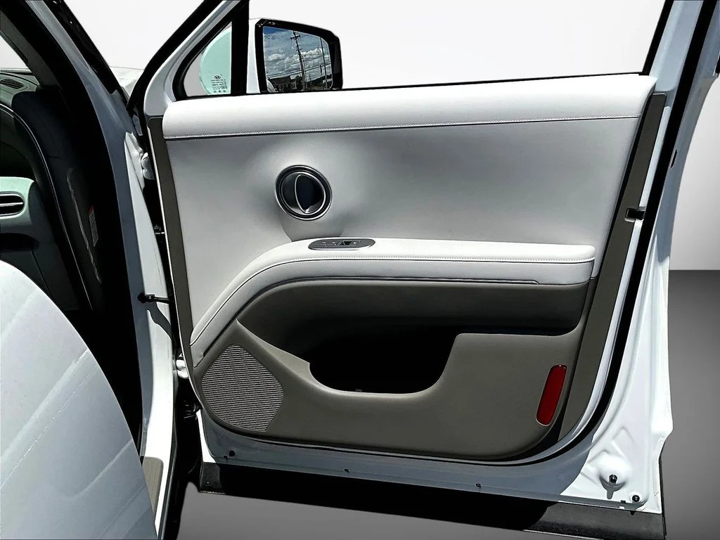 New 2026 White Hyundai Limited image 32