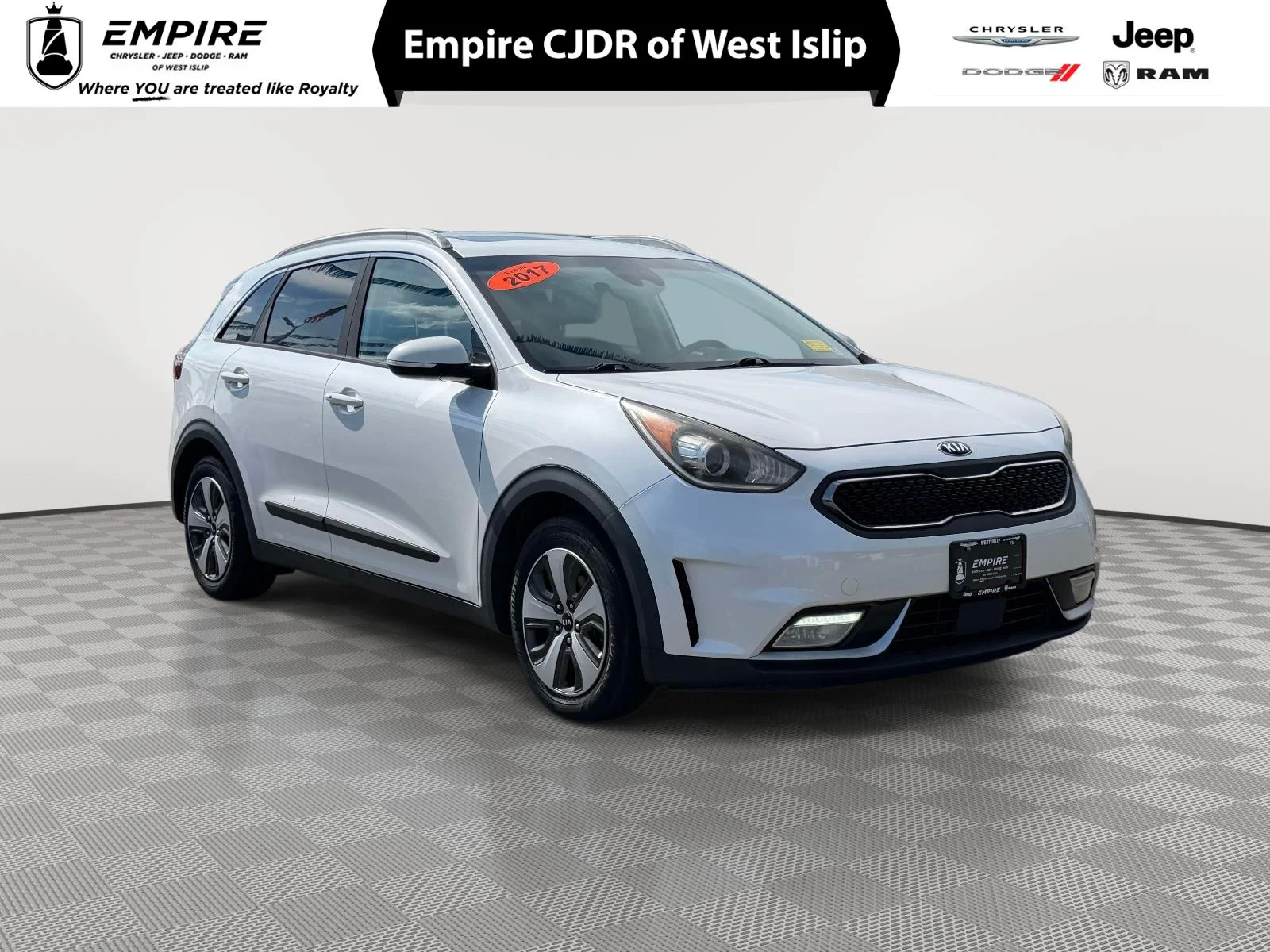 Used 2017 Snow White Pearl Kia EX image 1