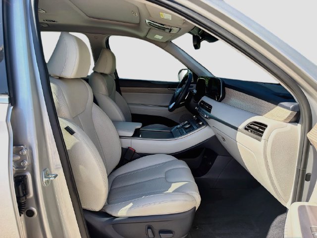 Used 2021 Typhoon Silver Hyundai SEL image 16