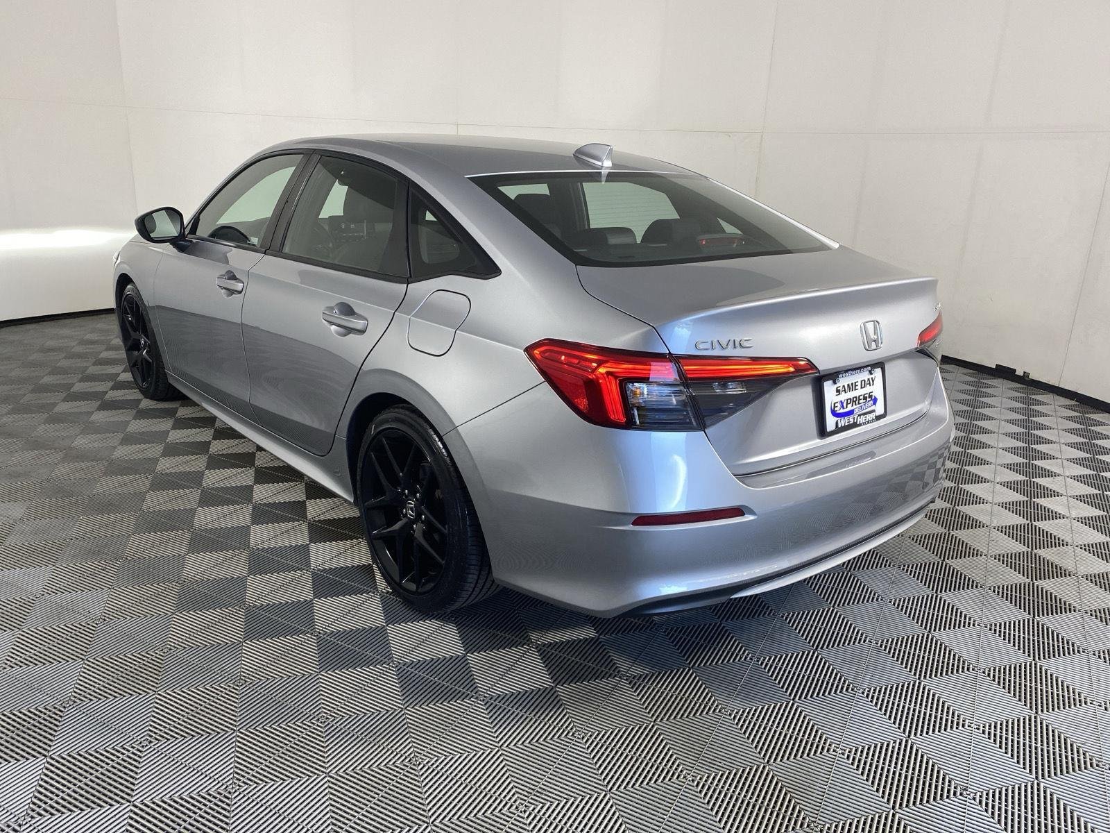 Used 2024 Lunar Silver Metallic Honda Sport image 5
