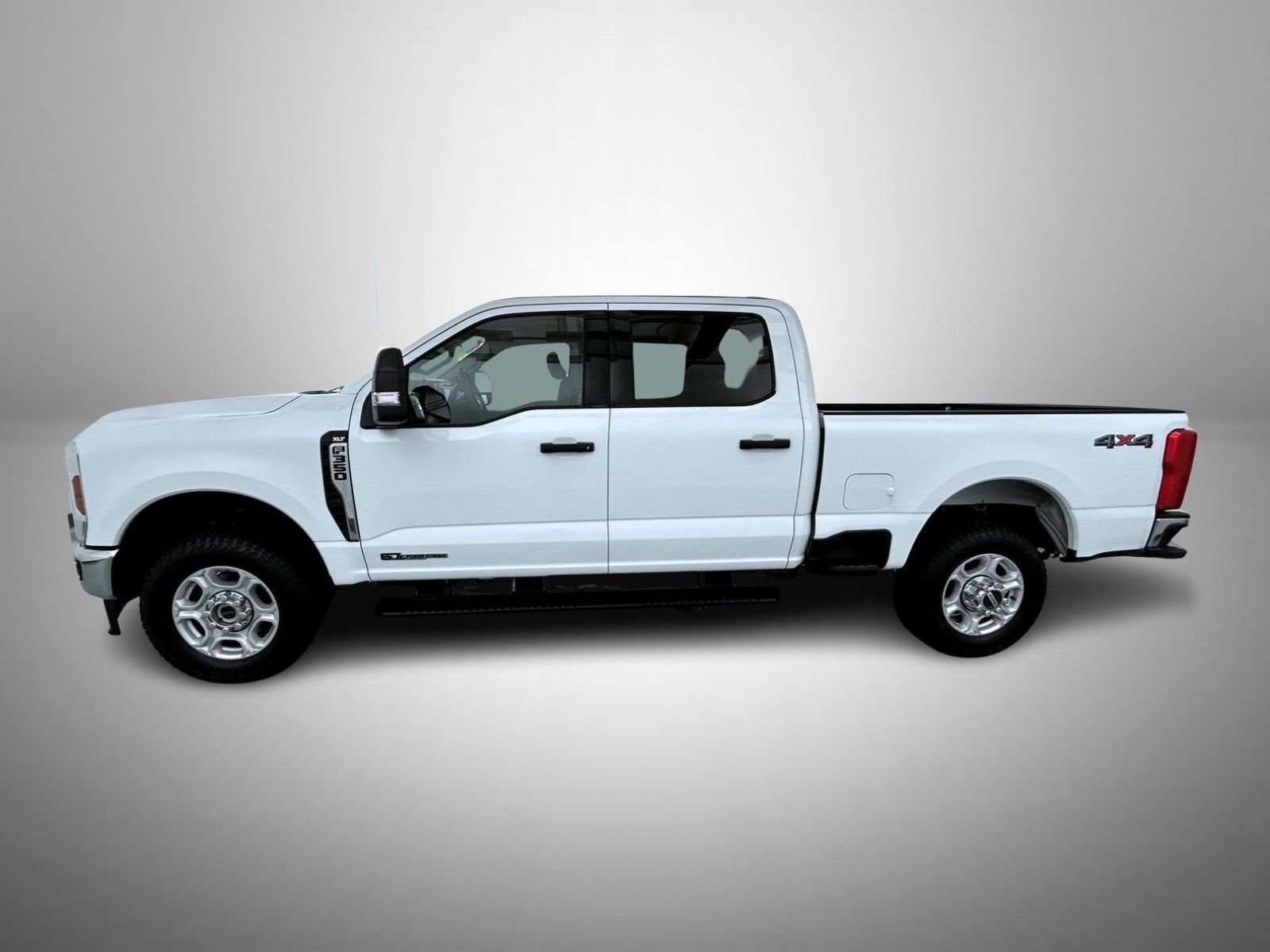 Used 2025 White Ford XLT image 8