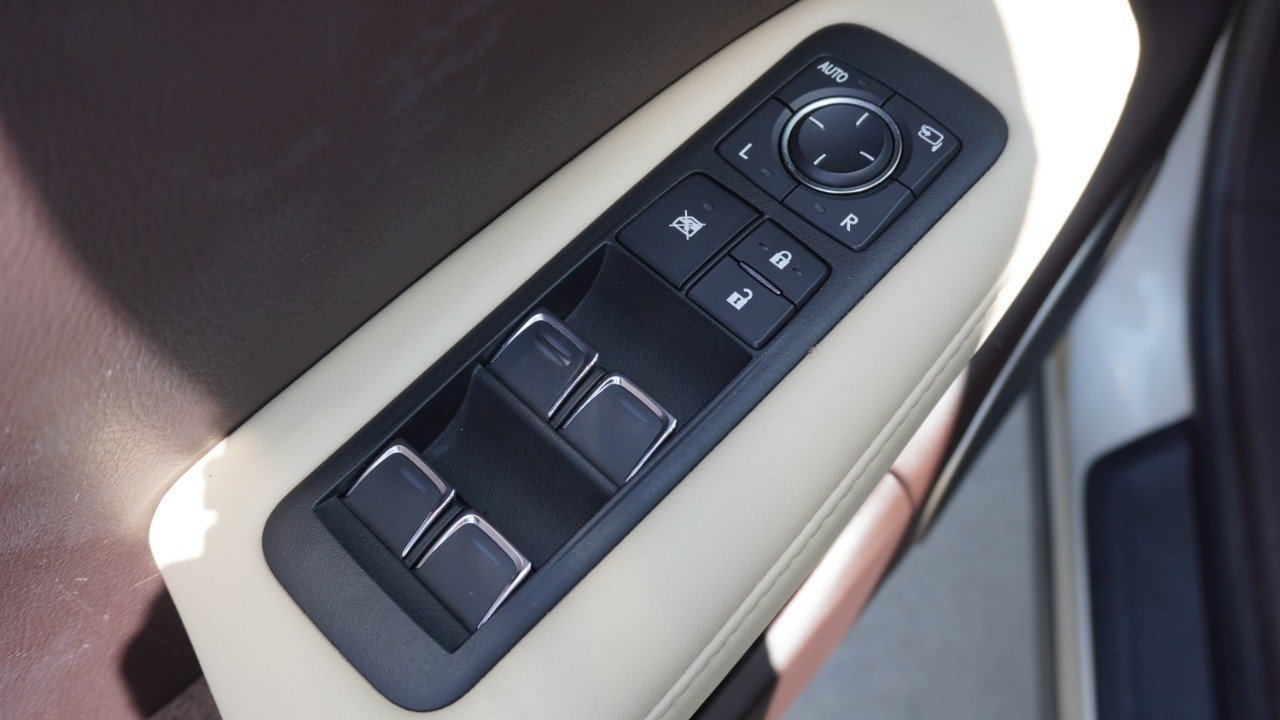 Used 2018 Beige Lexus RX 350 image 24