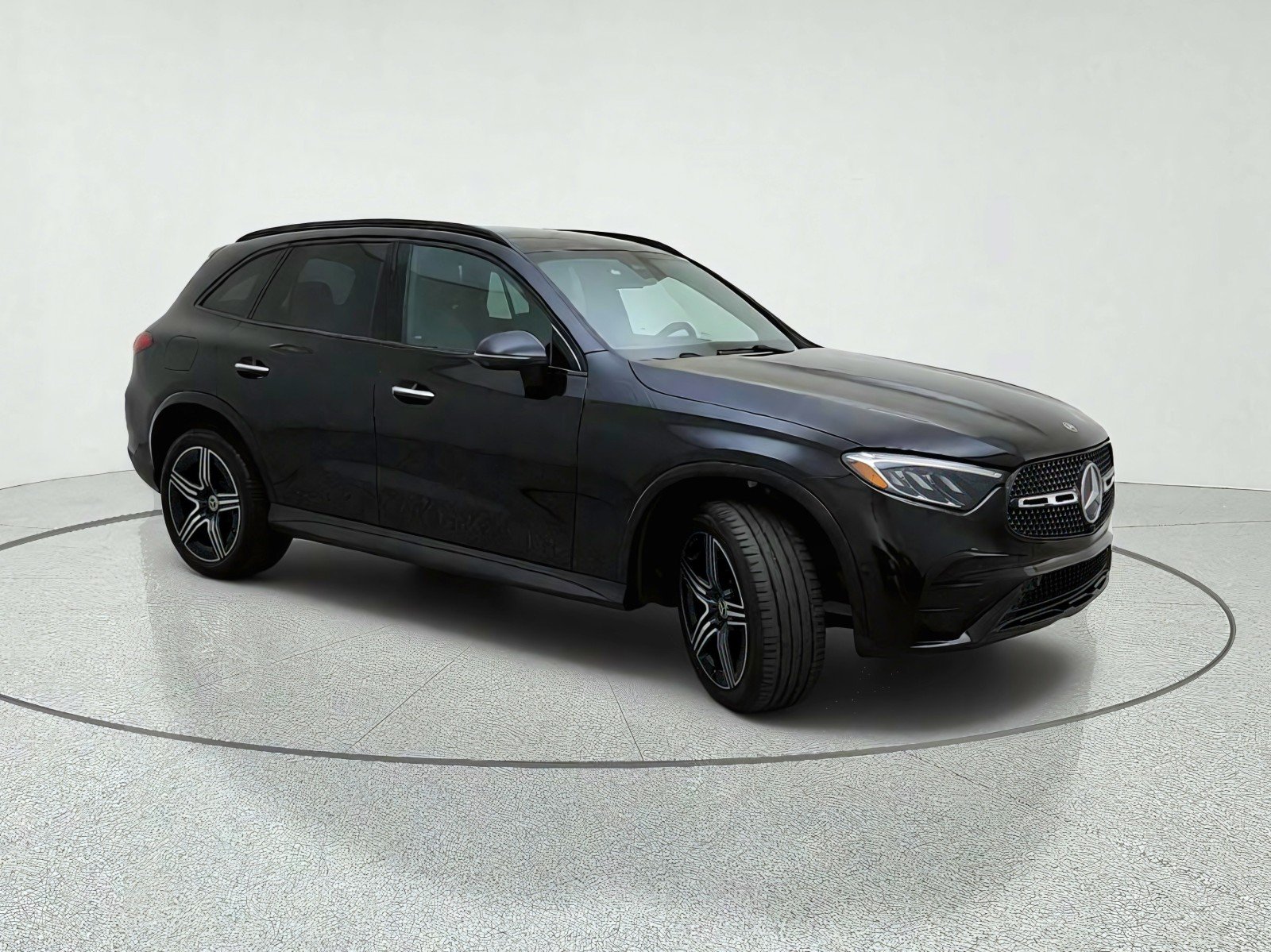 Certified Used 2026 Black Mercedes-Benz GLC 300 image 5