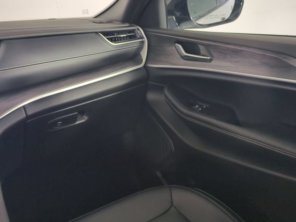 2025 Jeep Grand Cherokee Limited - Photo 20
