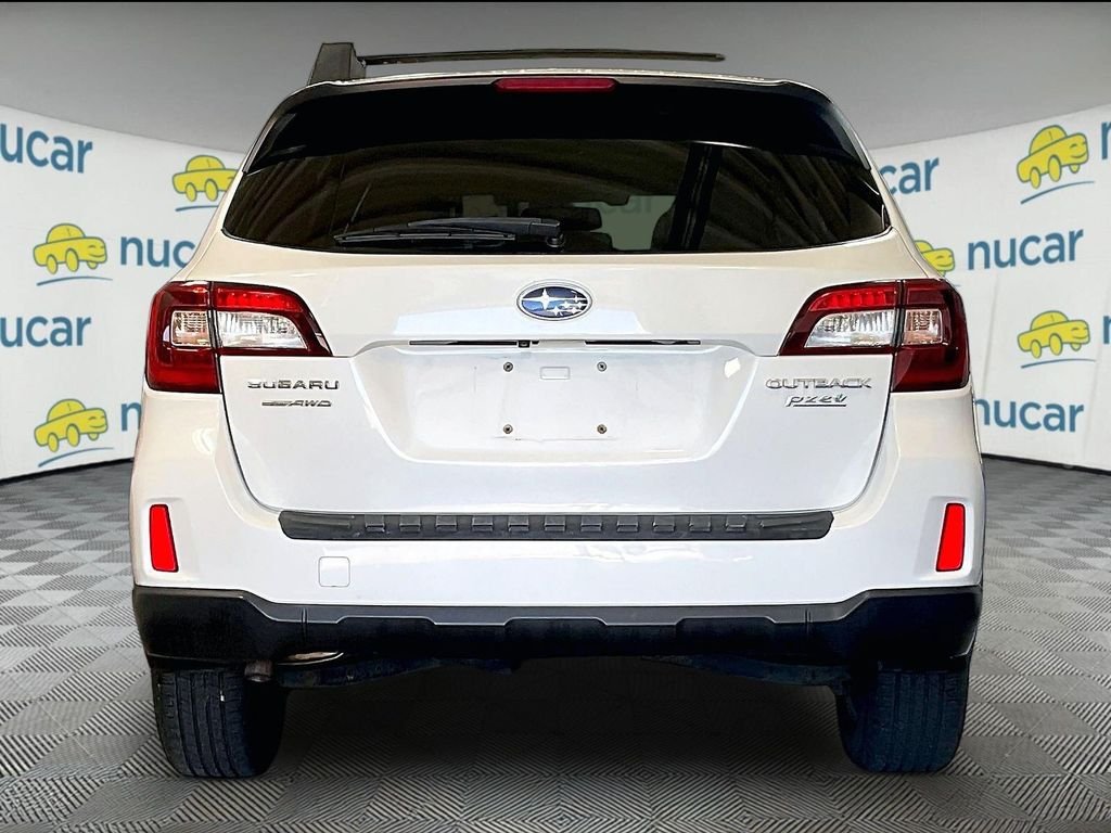 Used 2015 White Subaru 2.5i Premium image 5