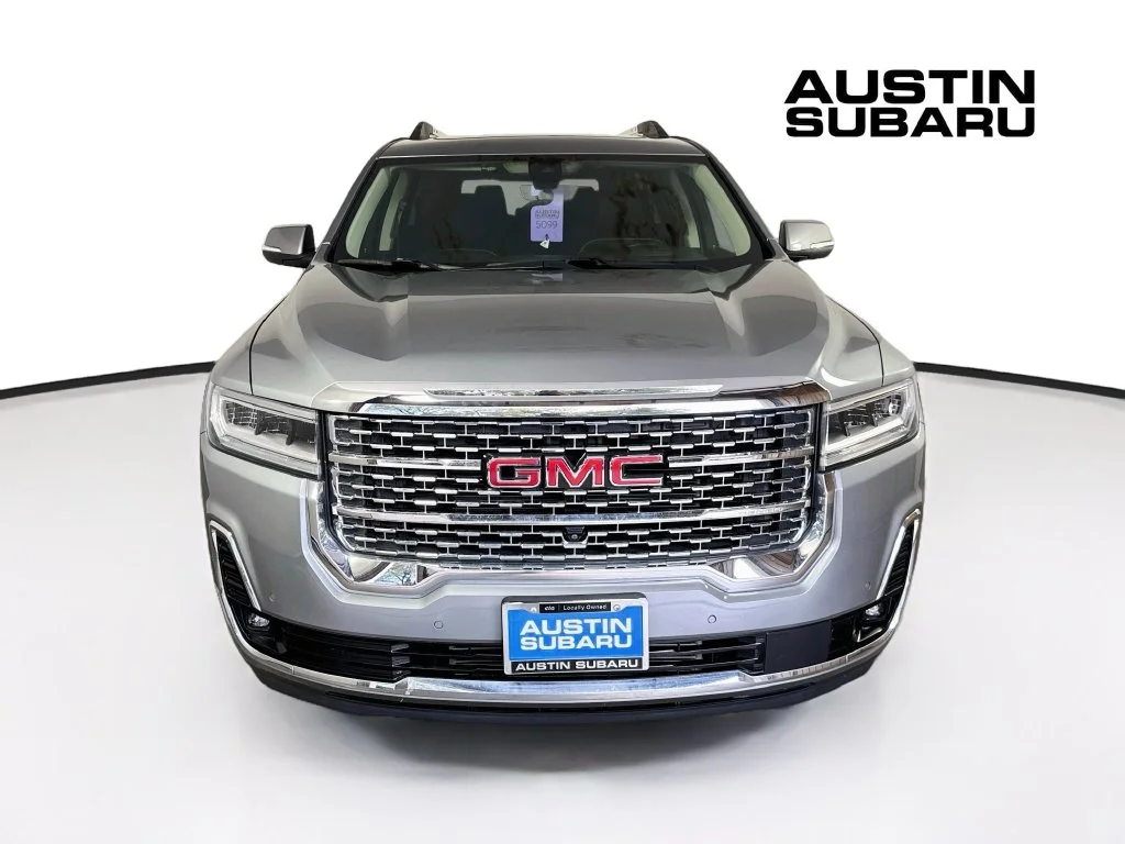 Used 2023 Silver GMC Denali image 2