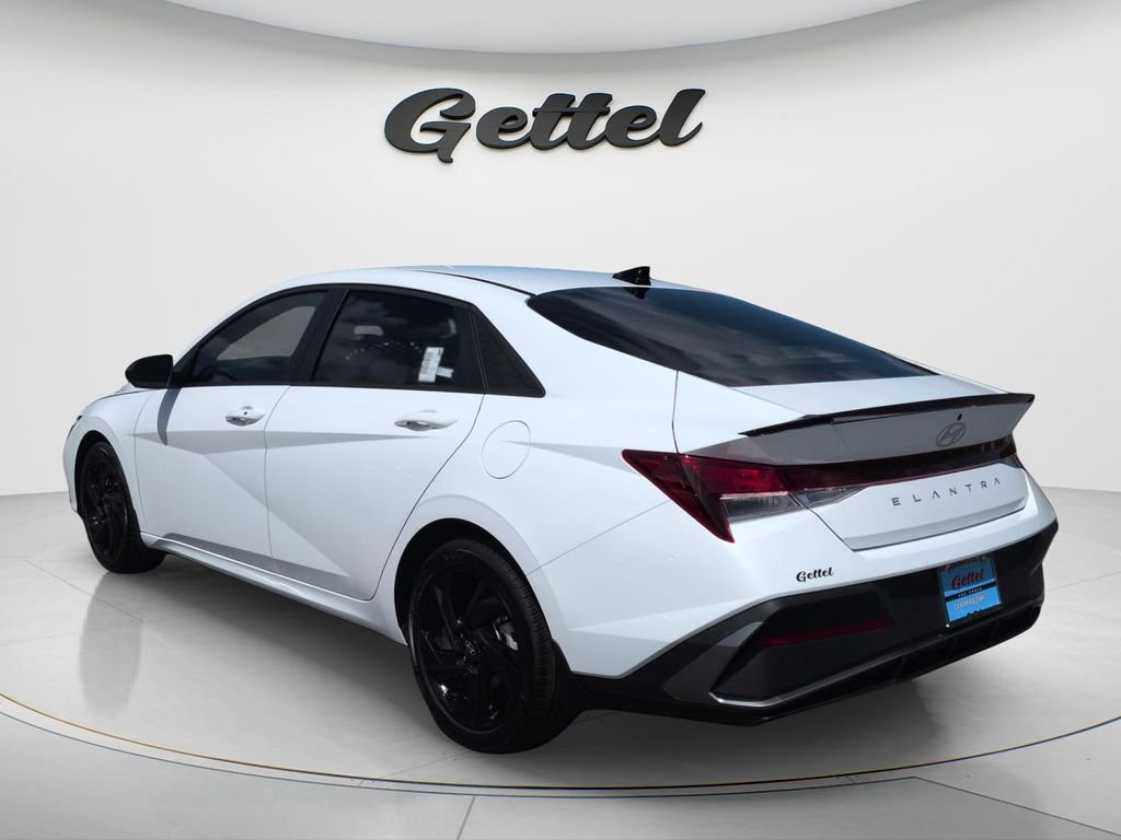 Certified Used 2026 White Hyundai SEL Sport image 7