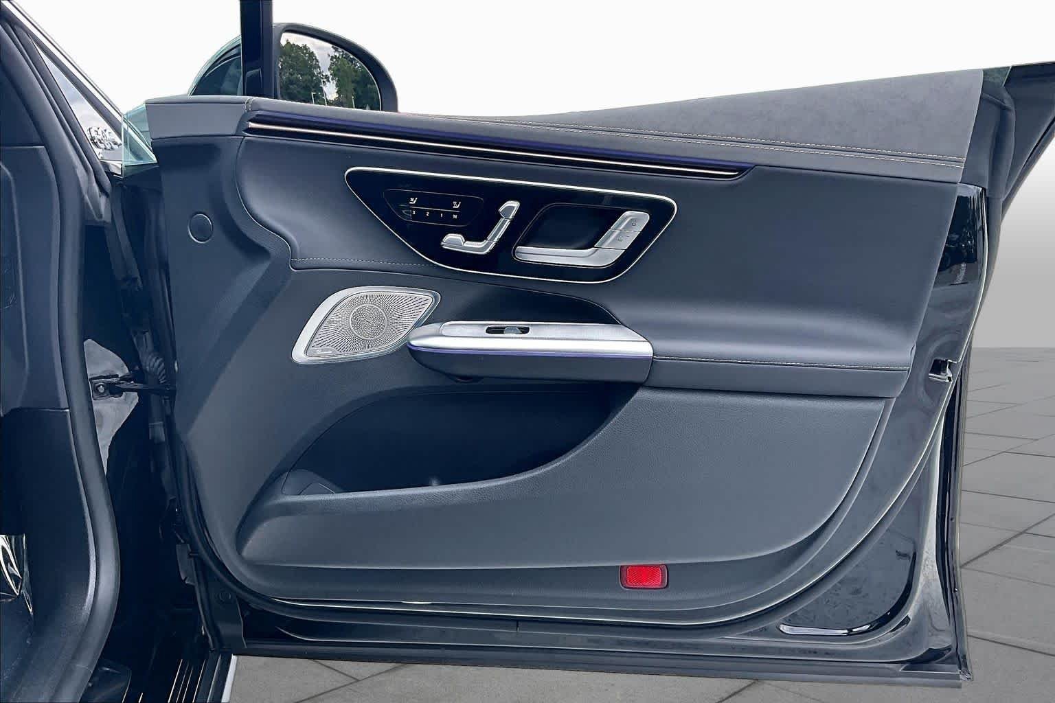 Used 2023 Obsidian Black Metallic Mercedes-Benz EQE 350 image 22