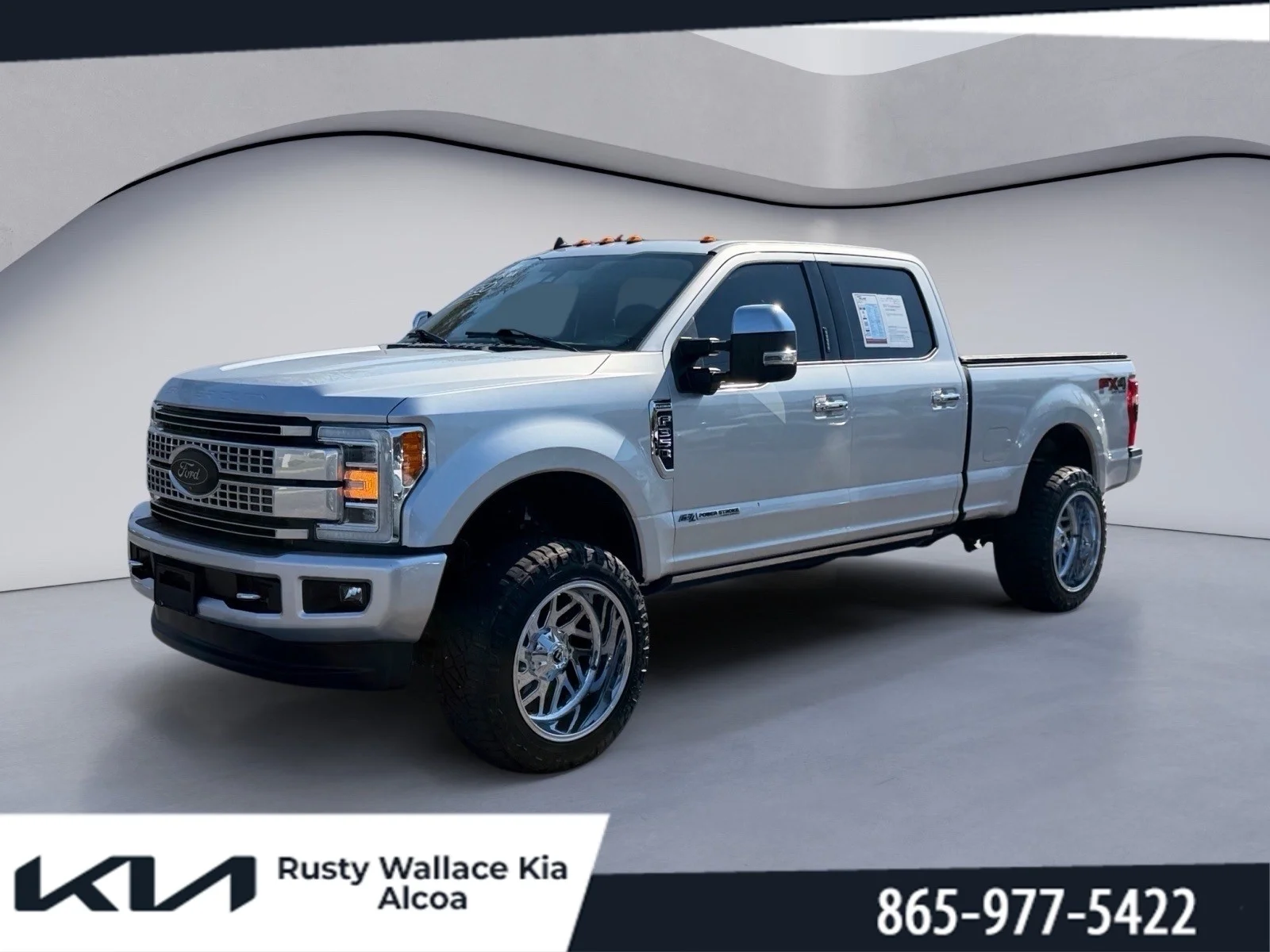 Used 2019 Ingot Silver Metallic Ford Platinum image 1
