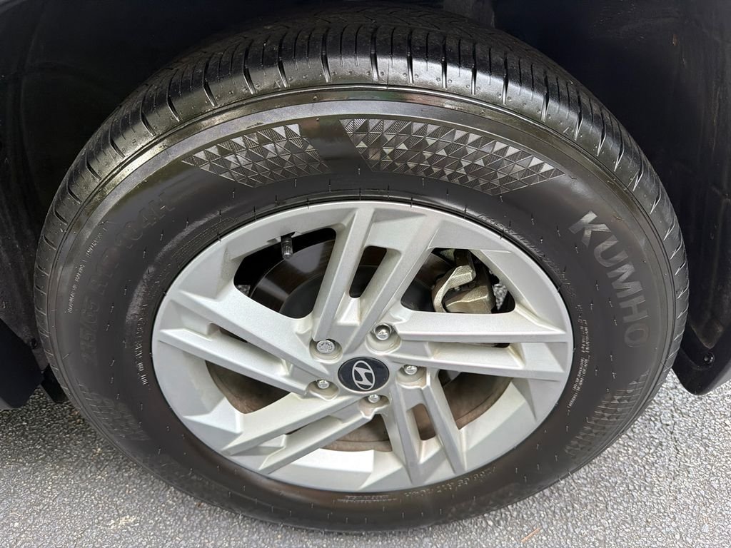 2025 Hyundai Tucson SE - Photo 19
