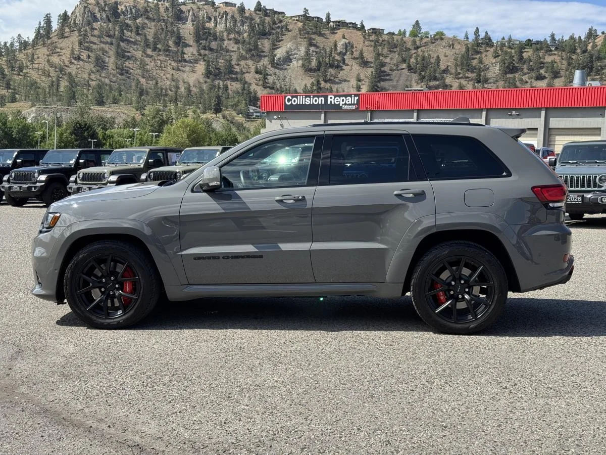 Used 2019 Grey Jeep SRT image 10