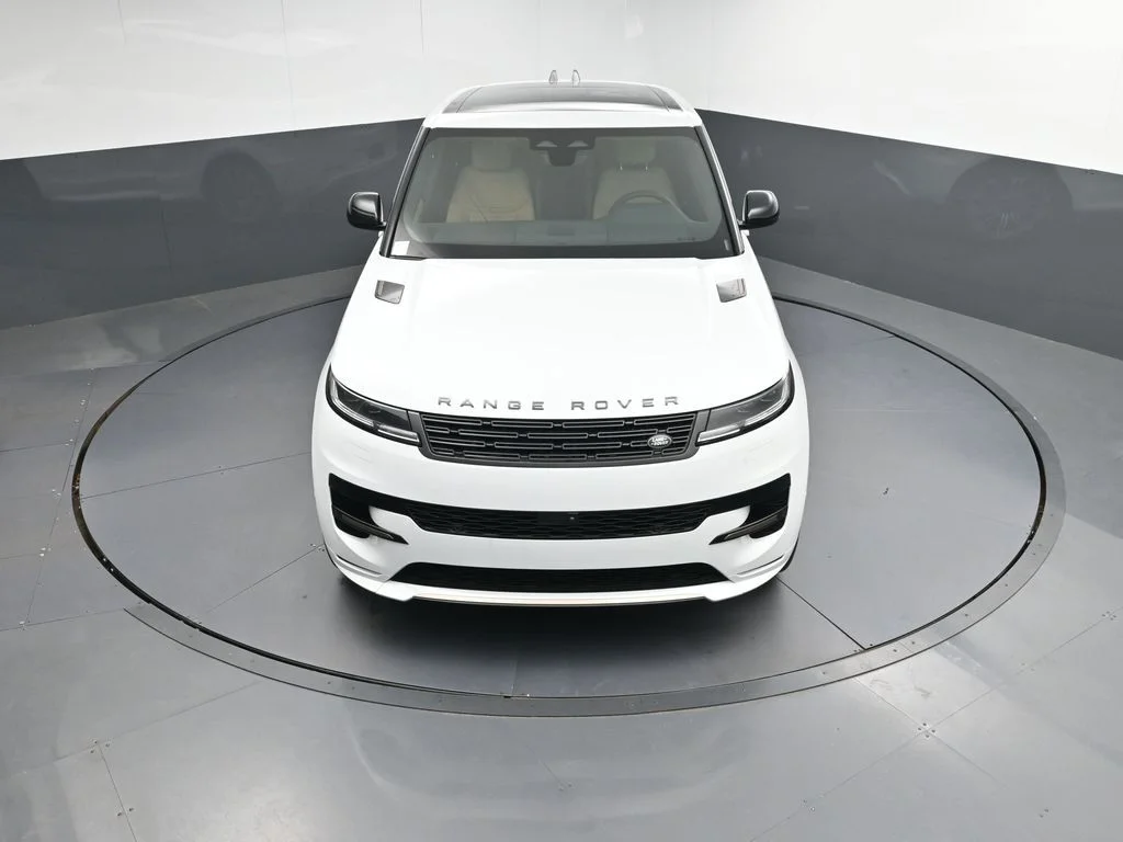 Certified Used 2025 White Land Rover Dynamic SE image 37
