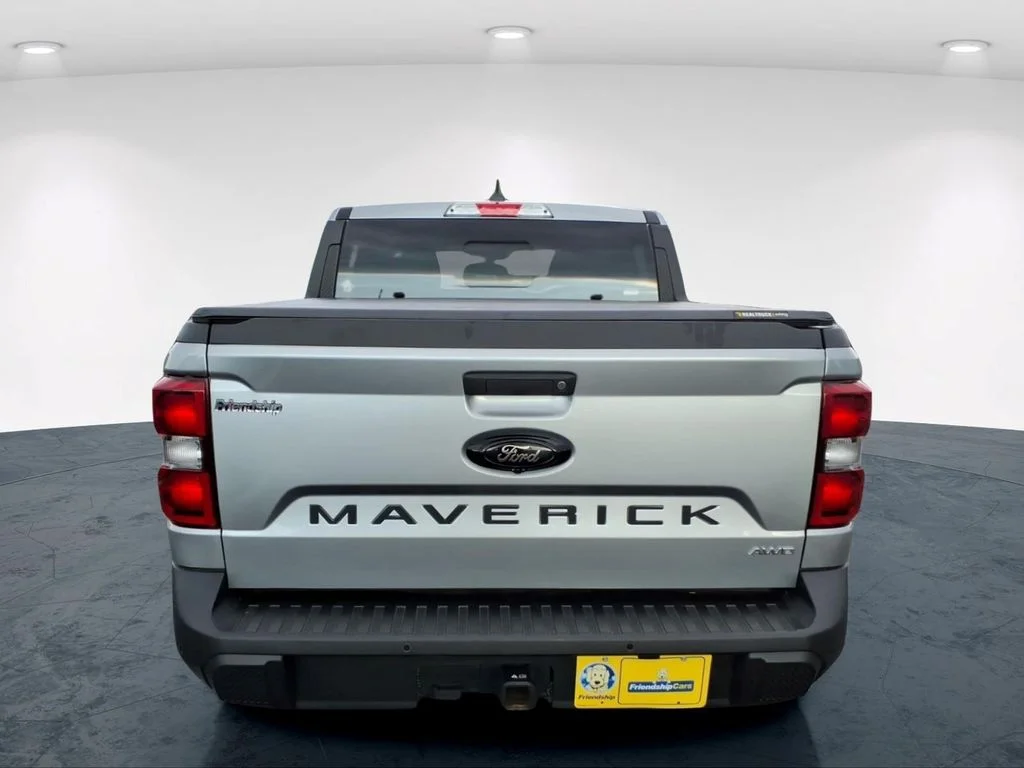 Used 2024 Silver Ford Lariat image 10