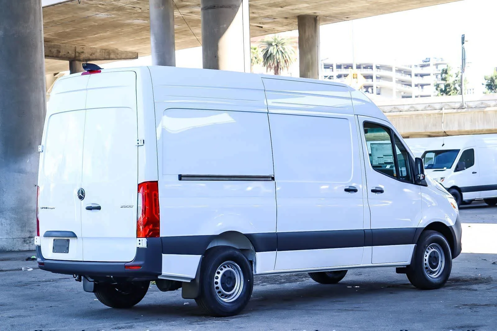 New 2026 Arctic White Mercedes-Benz Cargo 144WB High Roof RWD 2.0L I4 Diesel Turbo SO image 4