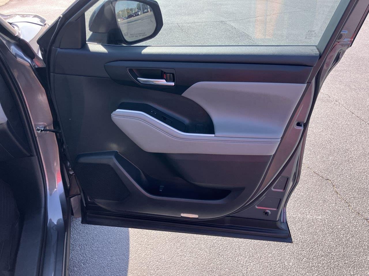 Used 2021 Gray (Magnetic Gray Metallic) Toyota XLE image 35
