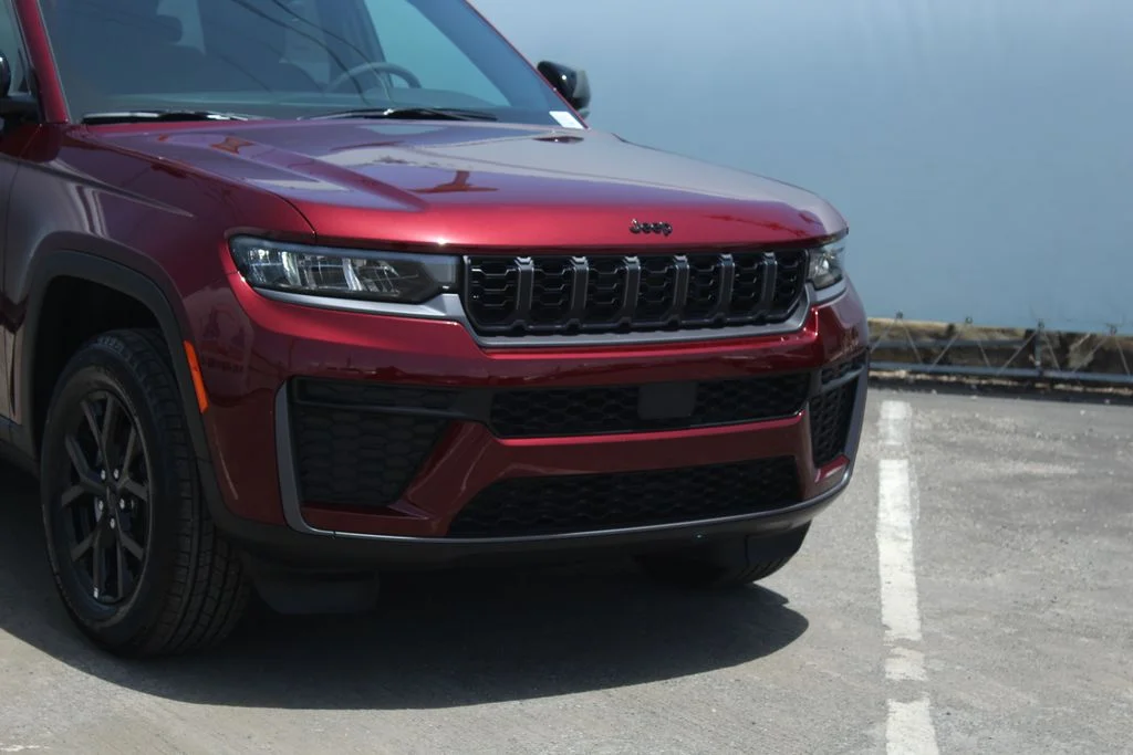 New 2026 Red Jeep Altitude image 17