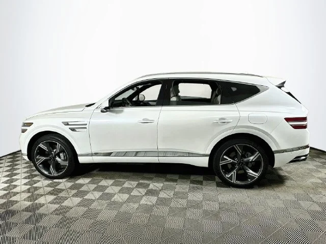 New 2027 White Genesis 3.5T Prestige image 7