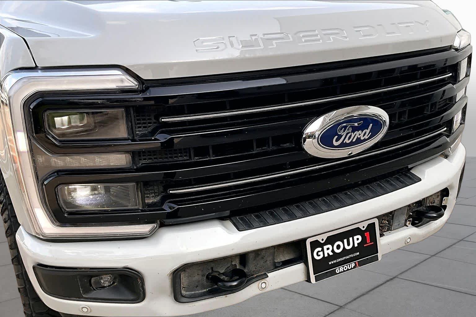 Used 2025 Avalanche Gray Ford Platinum image 26
